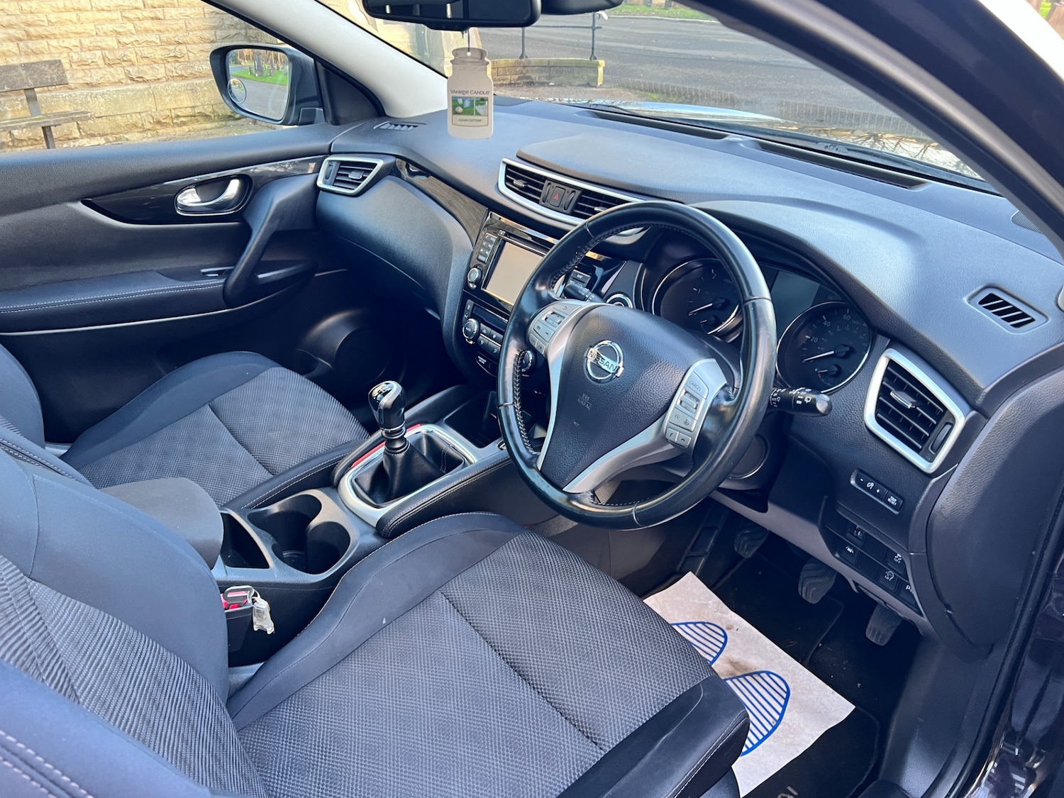 Used Nissan Qashqai 2015 for sale - 76920059: Photo 20