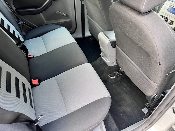 Used Ford Focus 2011 for sale - 76222088: Photo 17