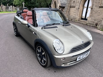 Used MINI Convertible 2007 for sale - 75443706: Photo