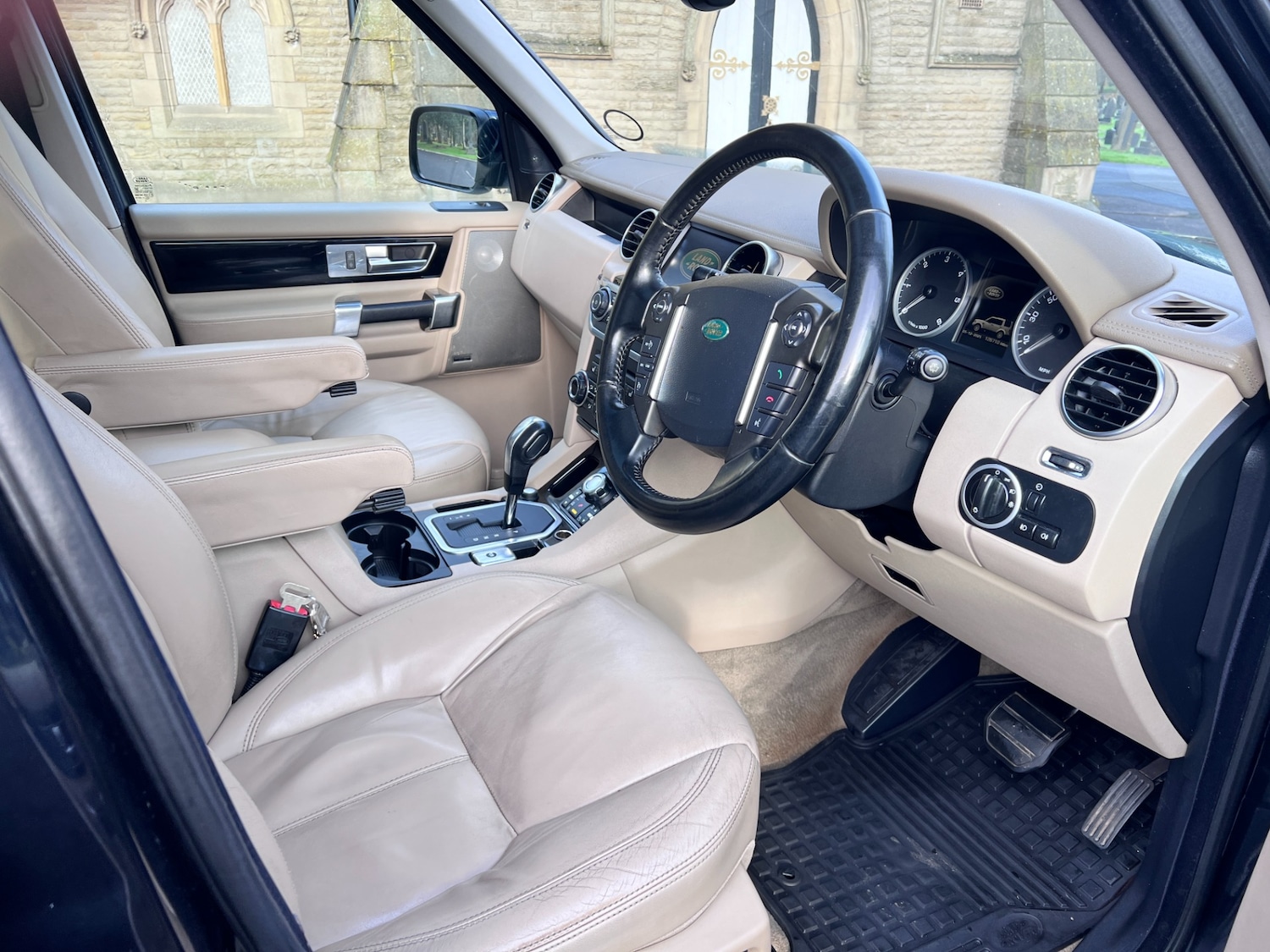 Used Land Rover Discovery 2010 for sale - 76831109: Photo 19