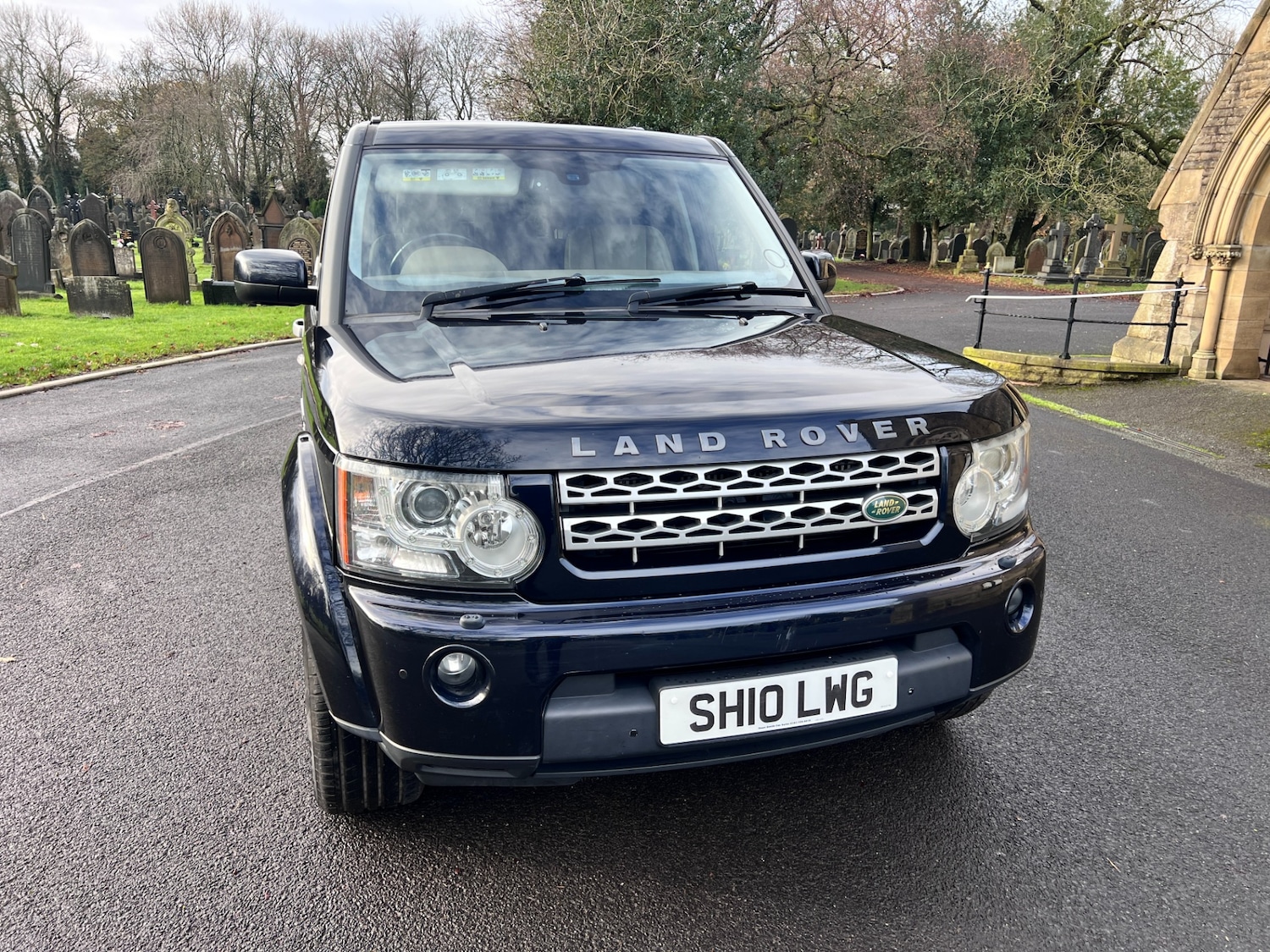 Used Land Rover Discovery 2010 for sale - 76831109: Photo 2