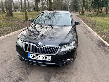 Used Skoda Superb 2014 for sale - 77557026: Photo