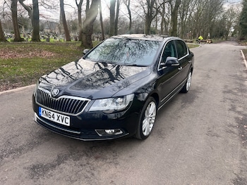 Used Skoda Superb 2014 for sale - 77557026: Photo