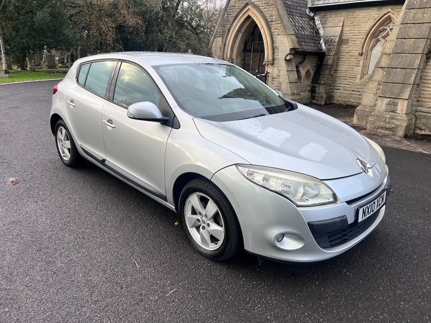 Used Renault Megane 2010 for sale - 76707211: Photo 1
