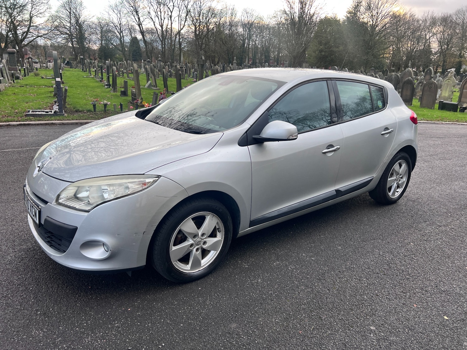 Used Renault Megane 2010 for sale - 76707211: Photo 6