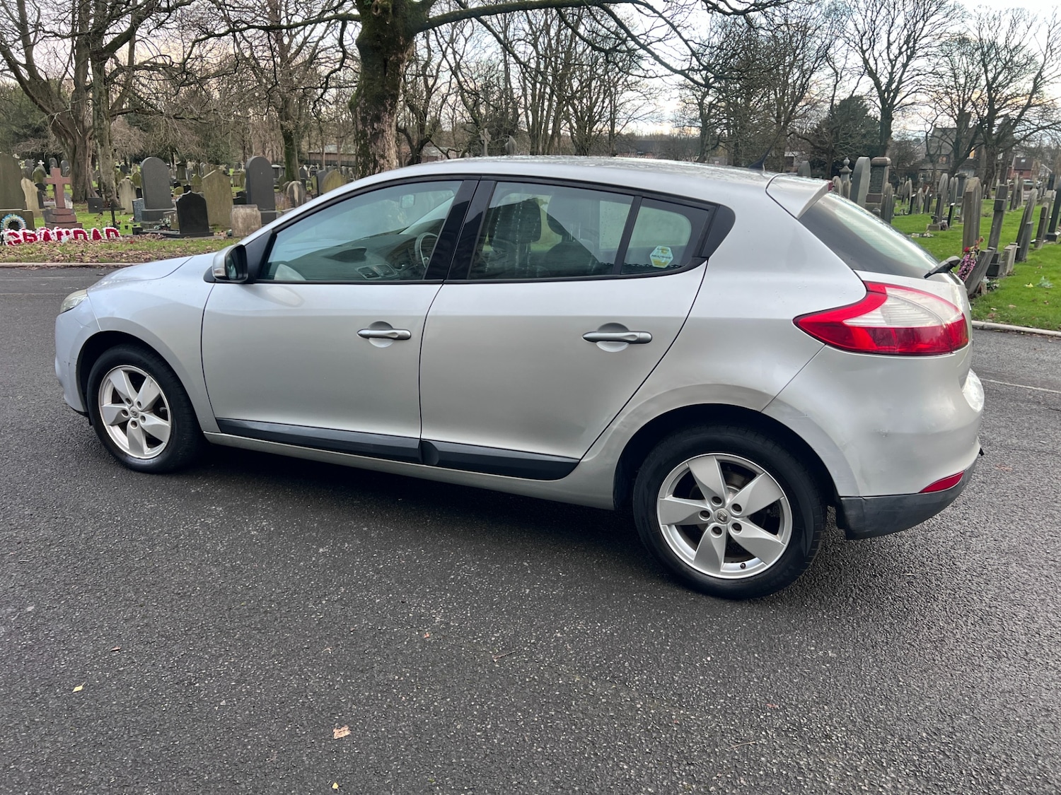 Used Renault Megane 2010 for sale - 76707211: Photo 9