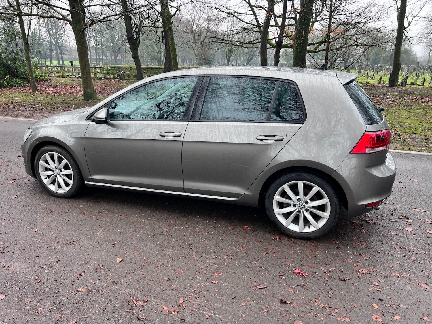 Used Volkswagen Golf 2014 for sale - 77248021: Photo 8