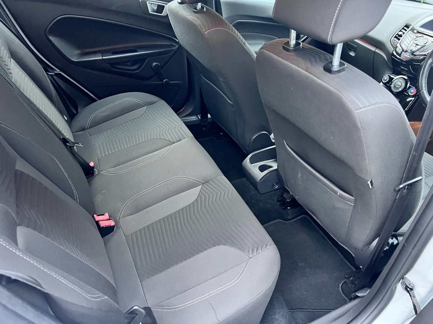 Used Ford Fiesta 2015 for sale - 76518559: Photo 16