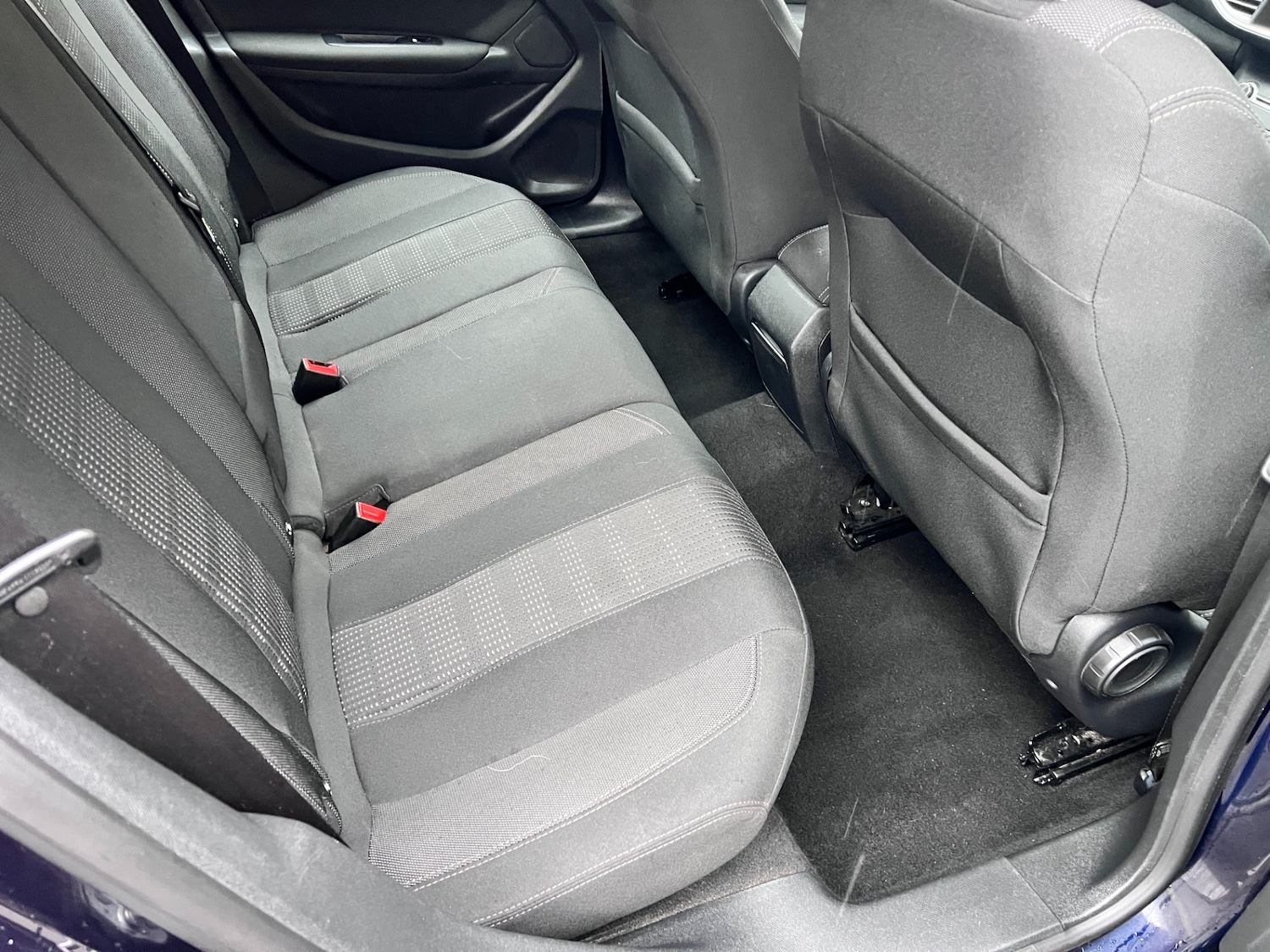 Used Peugeot 308 2017 for sale - 76415497: Photo 17