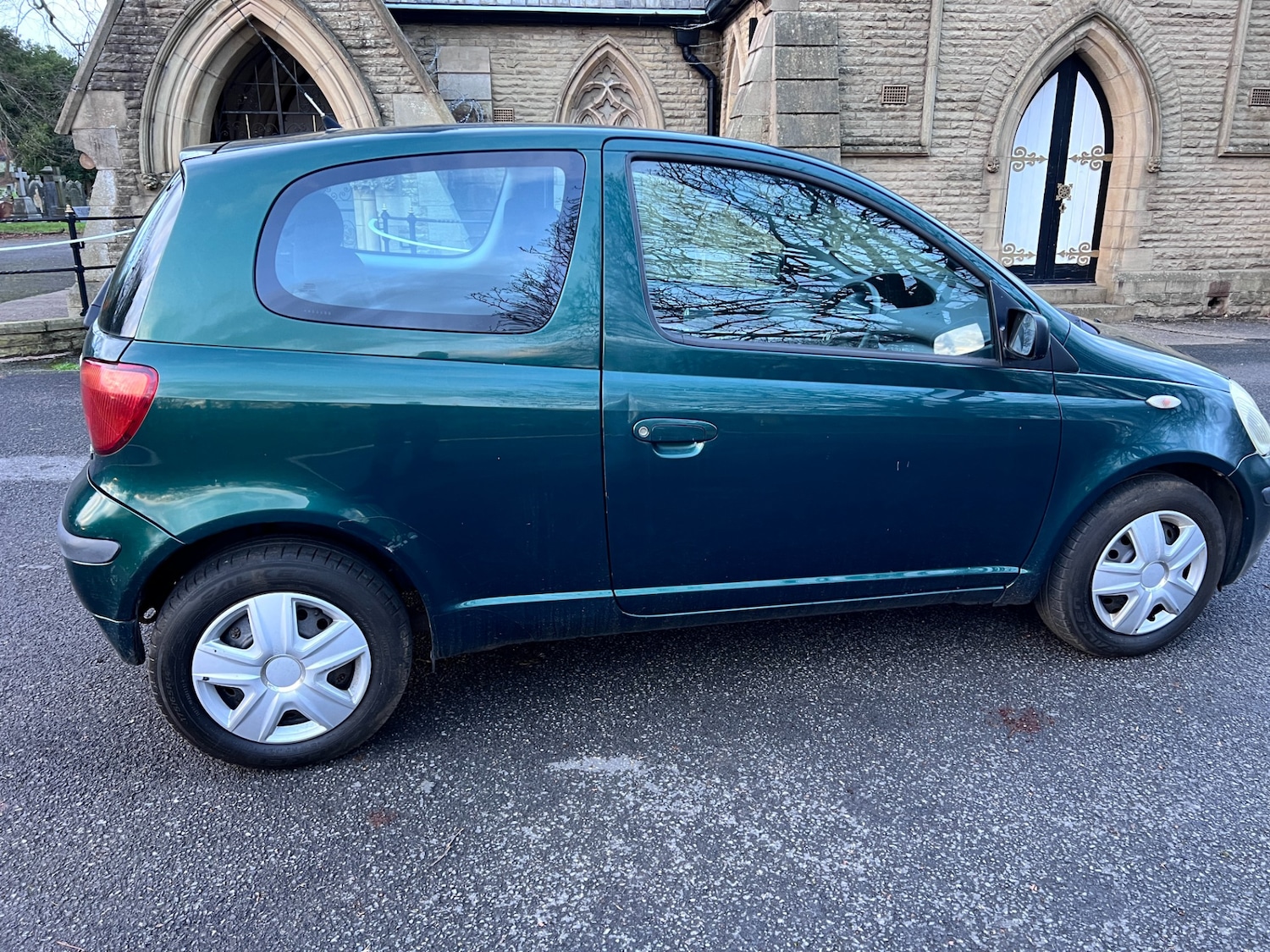 Used Toyota Yaris 2003 for sale - 76905504: Photo 16