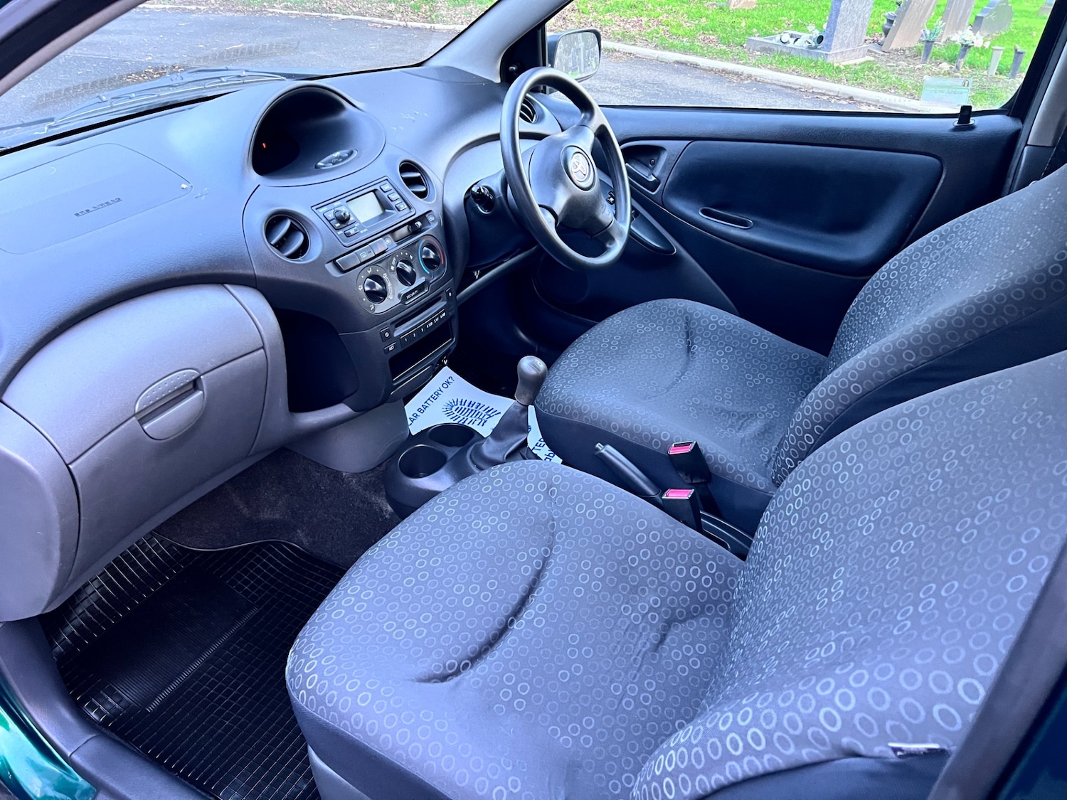 Used Toyota Yaris 2003 for sale - 76905504: Photo 19