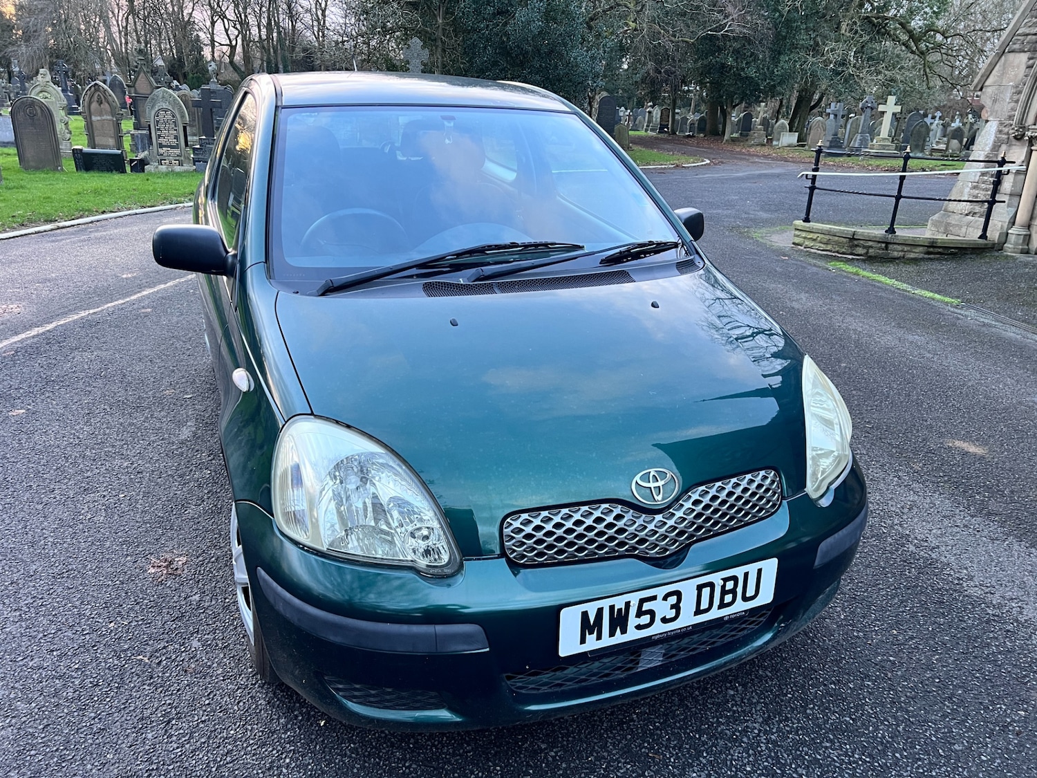 Used Toyota Yaris 2003 for sale - 76905504: Photo 2