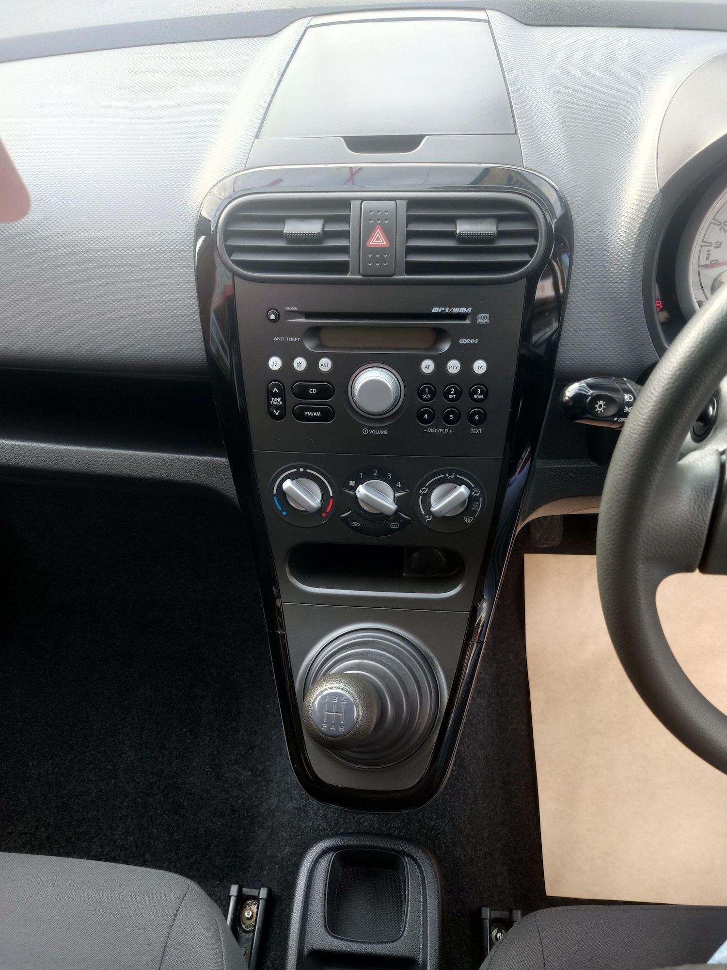 Used Vauxhall Agila 2011 for sale - 76839904: Photo 23