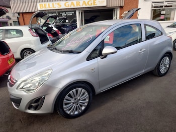 Vauxhall - Corsa