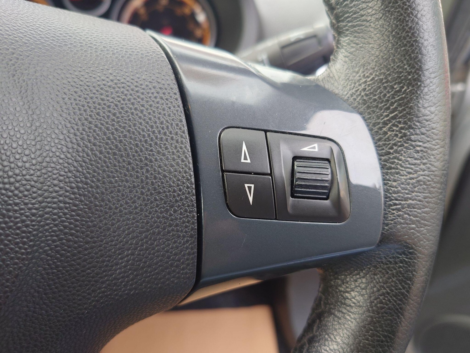 Used Vauxhall Corsa 2011 for sale - 76727491: Photo 21