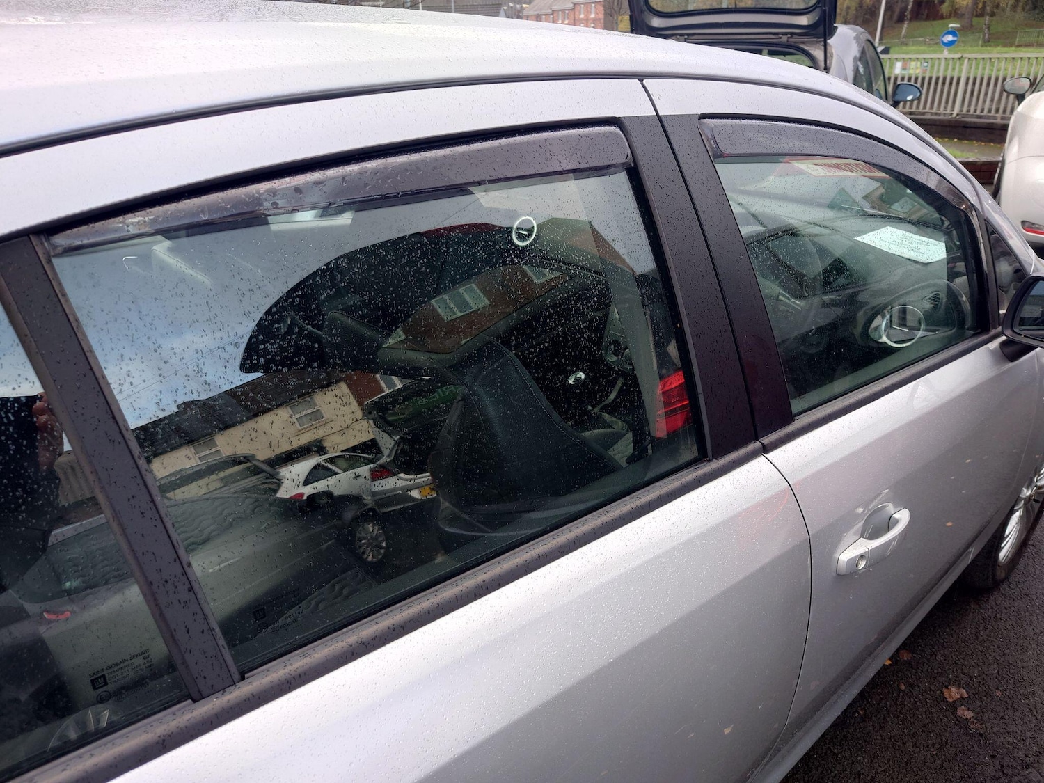 Used Vauxhall Corsa 2011 for sale - 76727491: Photo 24