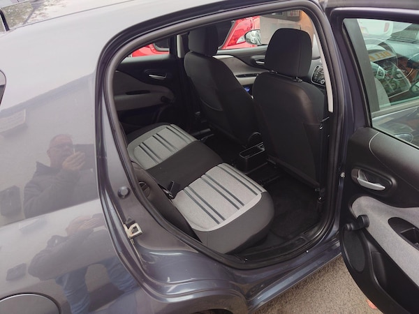 Used Fiat Punto Evo 2010 for sale - 76259814: Photo 15