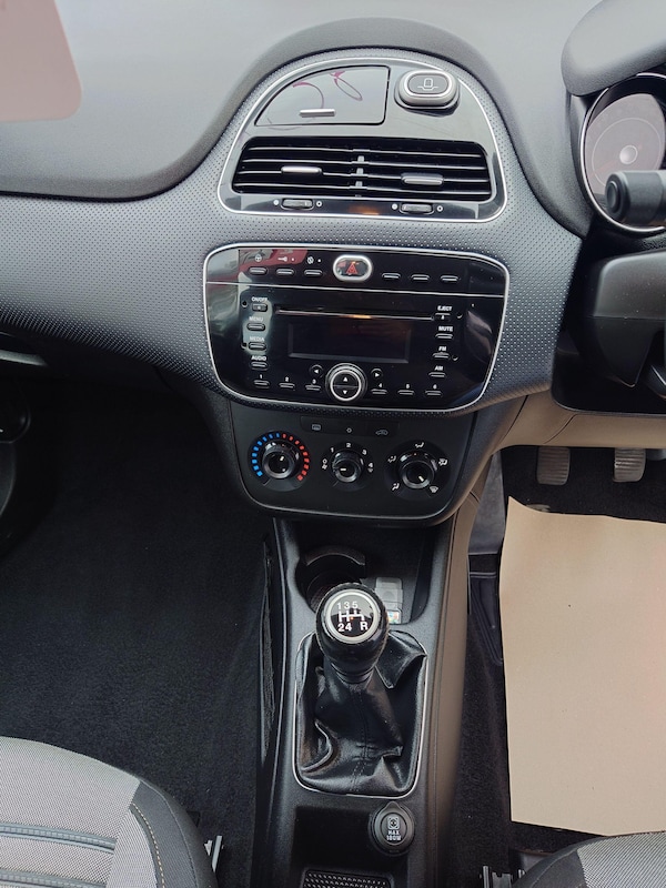 Used Fiat Punto Evo 2010 for sale - 76259814: Photo 20