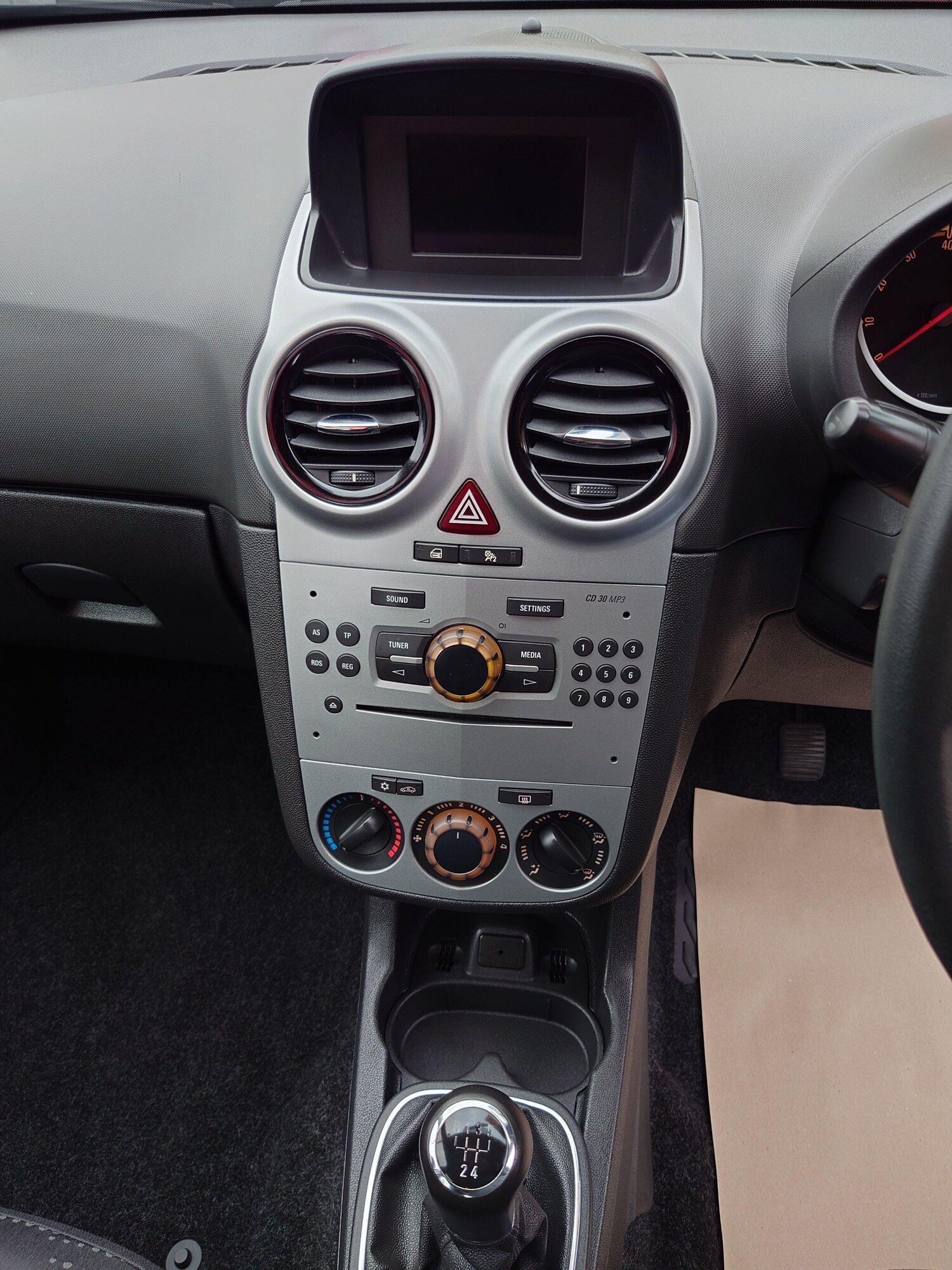 Used Vauxhall Corsa 2014 for sale - 76201117: Photo 22