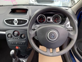 Used Renault Clio 2010 for sale - 78136395: Photo