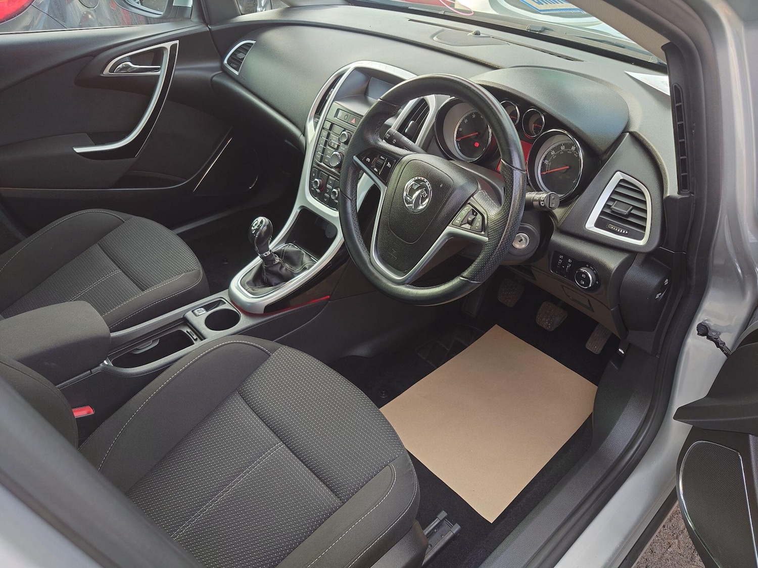 Used Vauxhall Astra 2012 for sale - 76752855: Photo 16