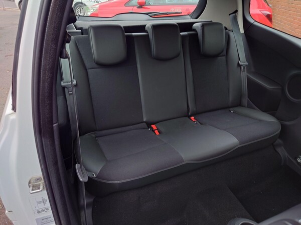 Used Renault Clio 2011 for sale - 76240186: Photo 16