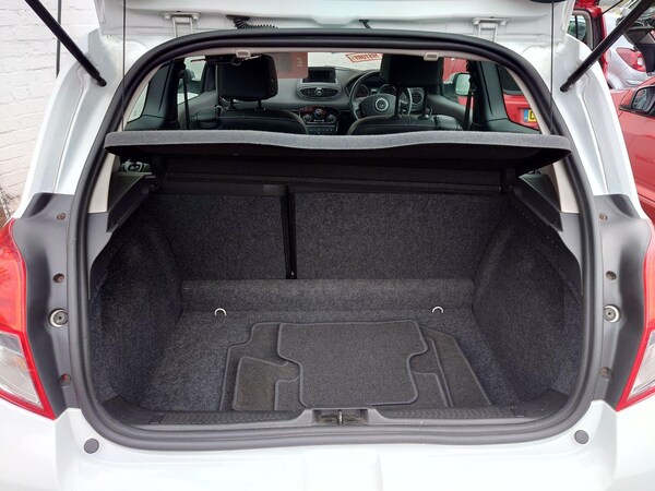 Used Renault Clio 2011 for sale - 76240186: Photo 19