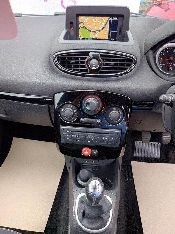 Used Renault Clio 2011 for sale - 76240186: Photo 20