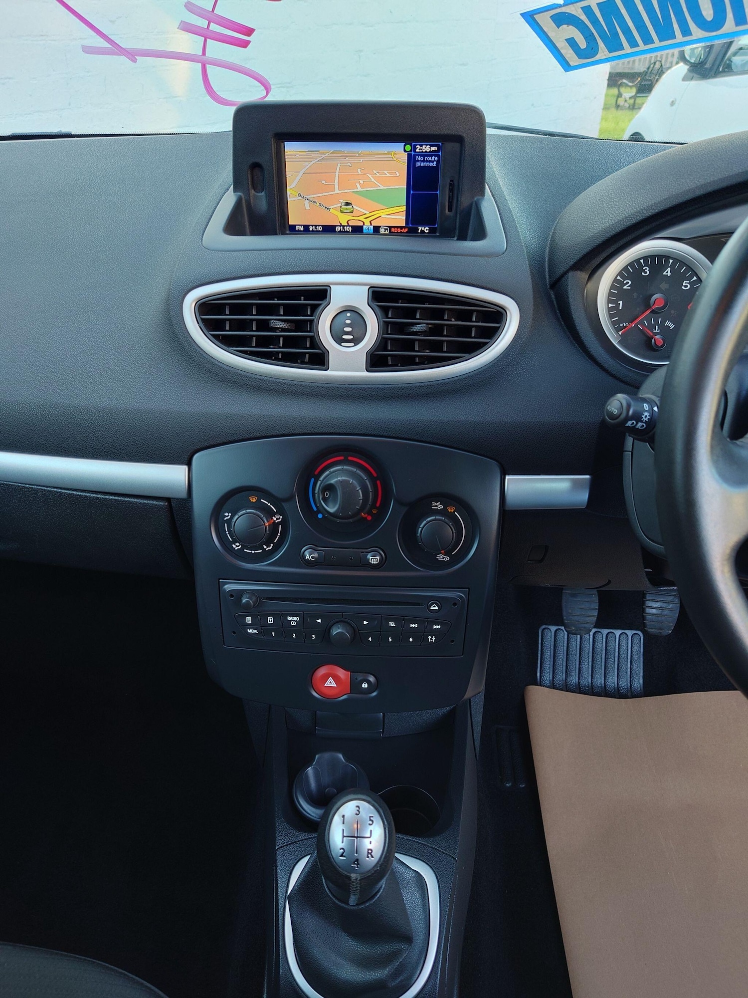 Used Renault Clio 2011 for sale - 76801522: Photo 20