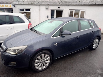 Used Vauxhall Astra 2010 for sale - 77479510: Photo