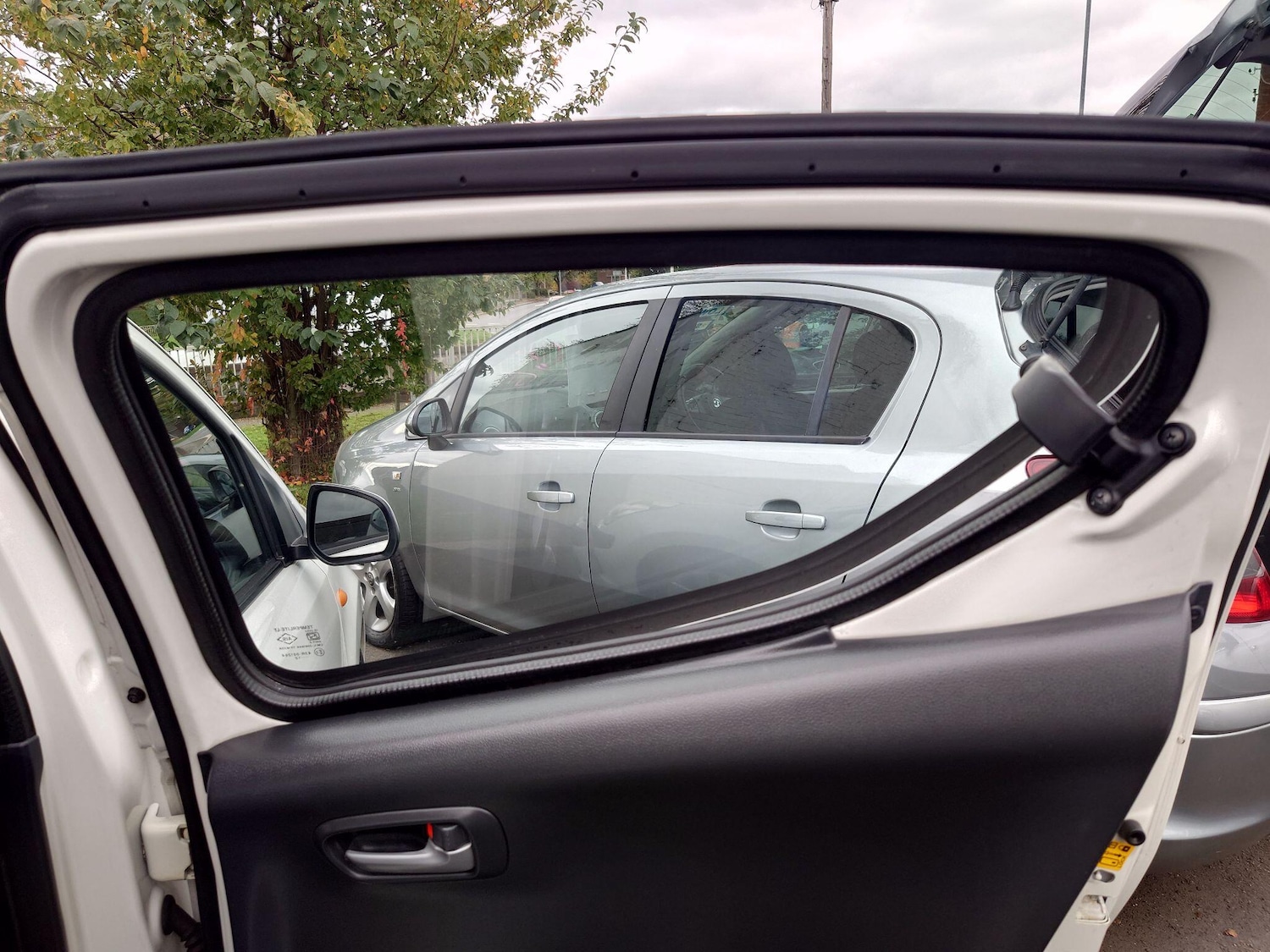 Used Nissan Pixo 2012 for sale - 76283091: Photo 26