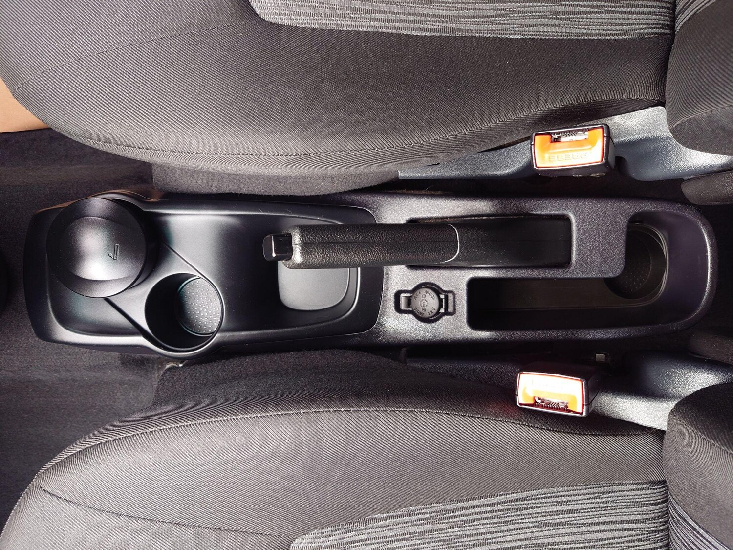 Used Hyundai i10 2014 for sale - 76823815: Photo 23