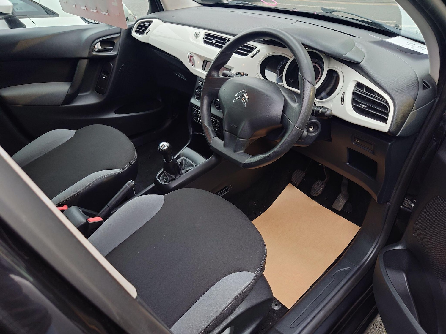 Used Citroen C3 2012 for sale - 76913549: Photo 14