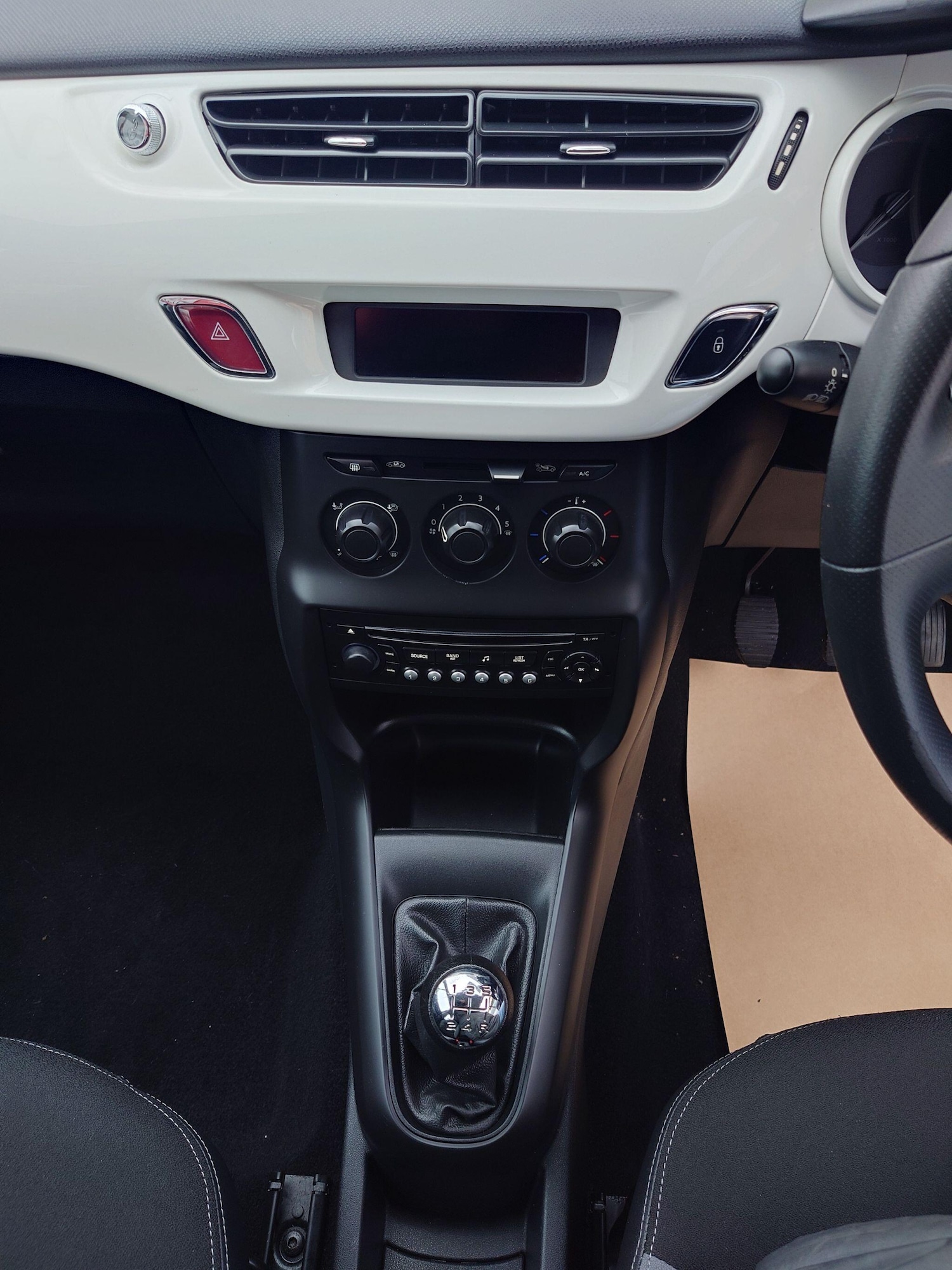 Used Citroen C3 2012 for sale - 76913549: Photo 20