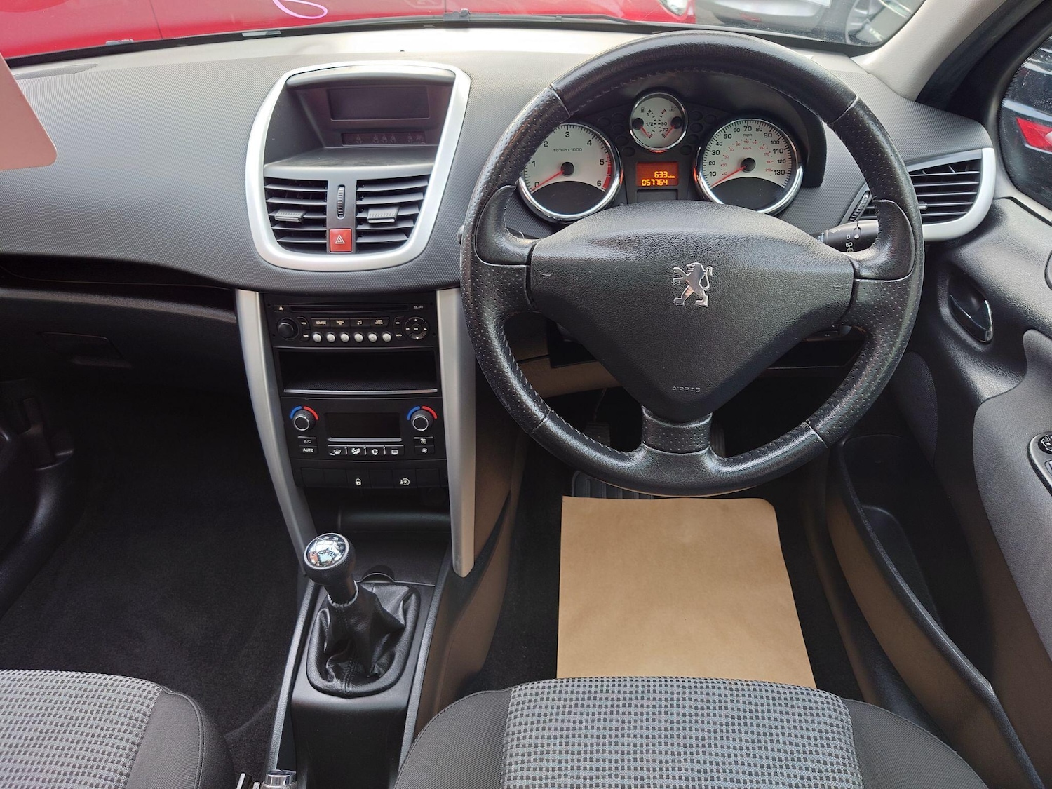 Used Peugeot 207 2010 for sale - 76953400: Photo 14