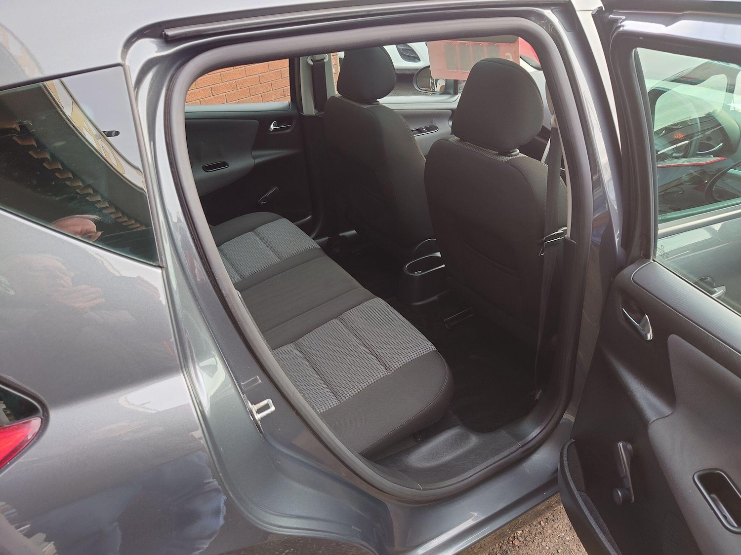 Used Peugeot 207 2010 for sale - 76953400: Photo 16