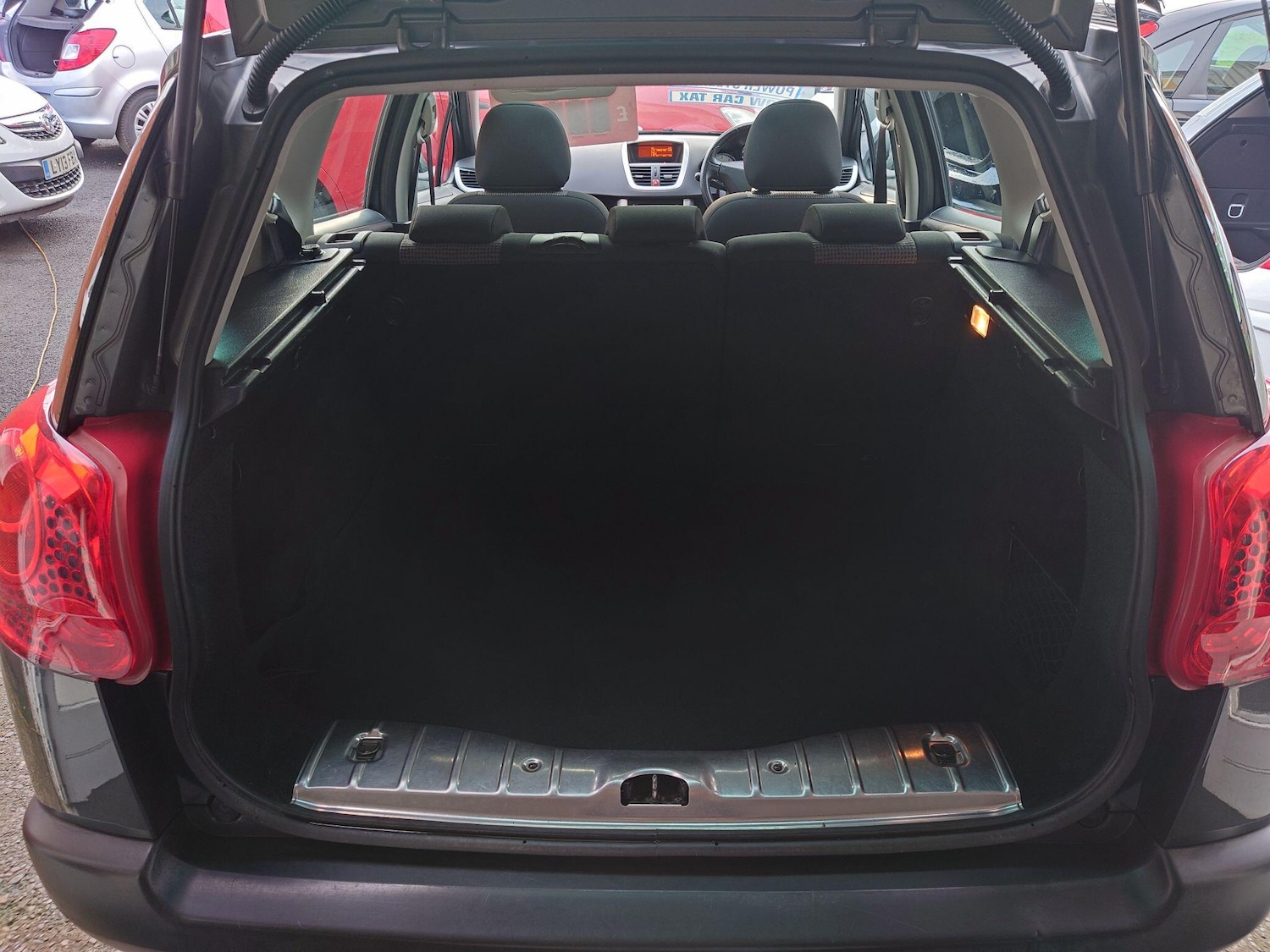 Used Peugeot 207 2010 for sale - 76953400: Photo 19