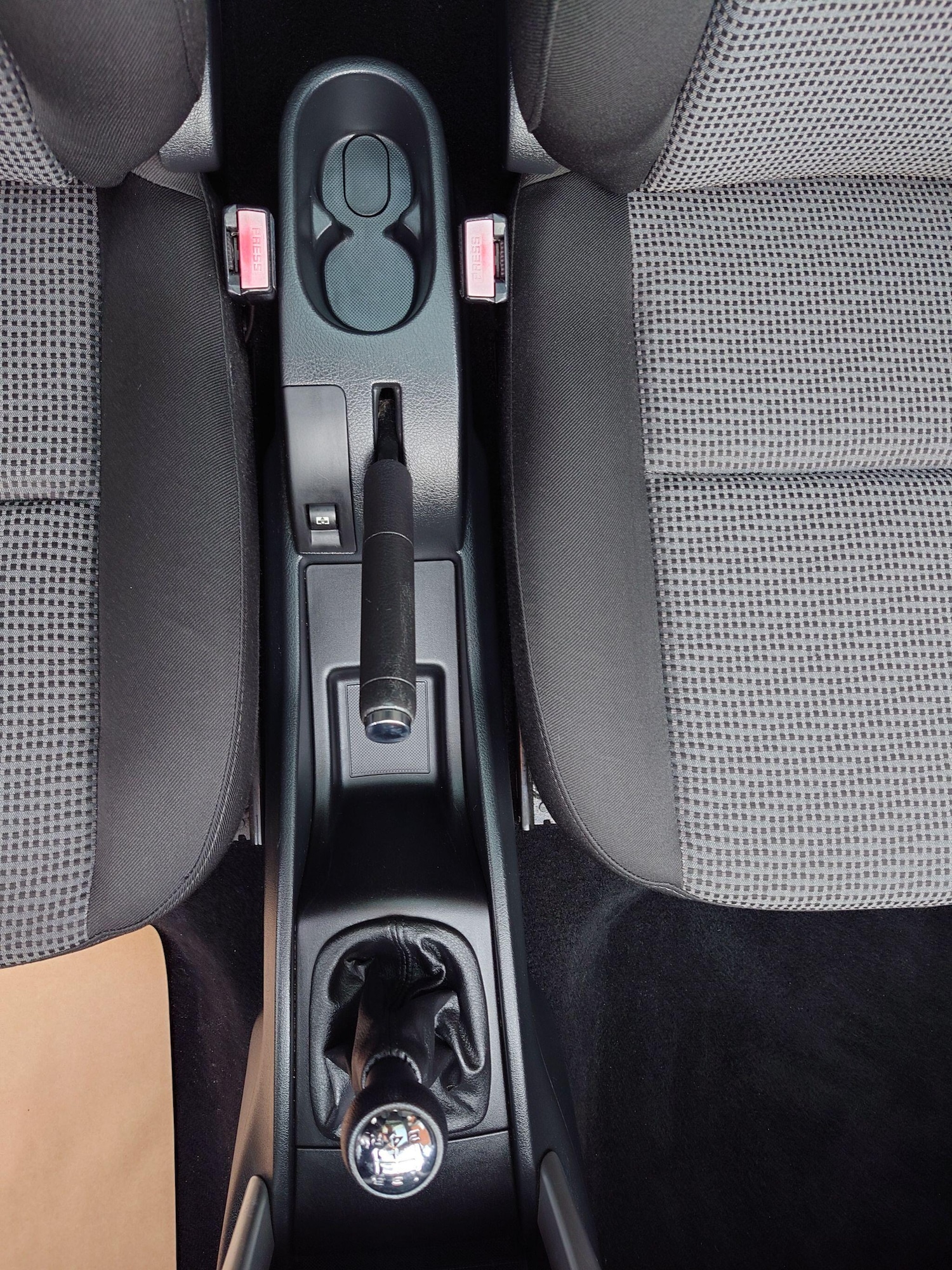 Used Peugeot 207 2010 for sale - 76953400: Photo 24