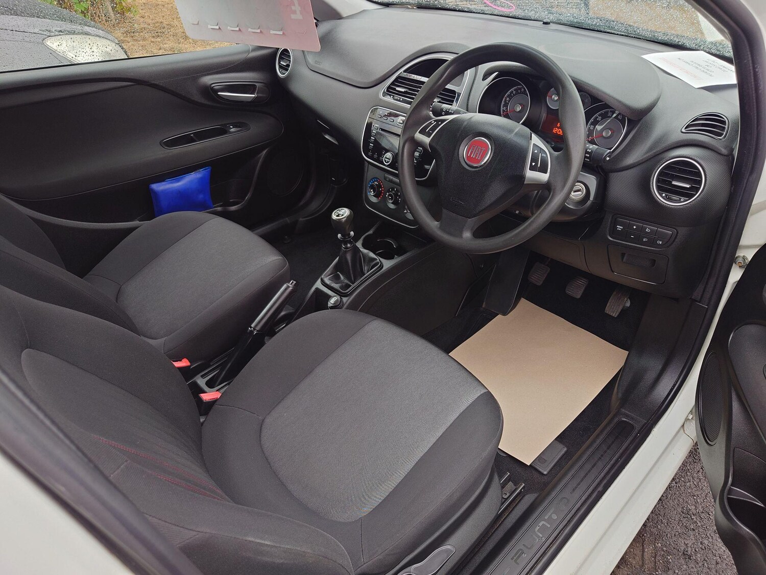 Used Fiat Punto 2013 for sale - 76259804: Photo 12