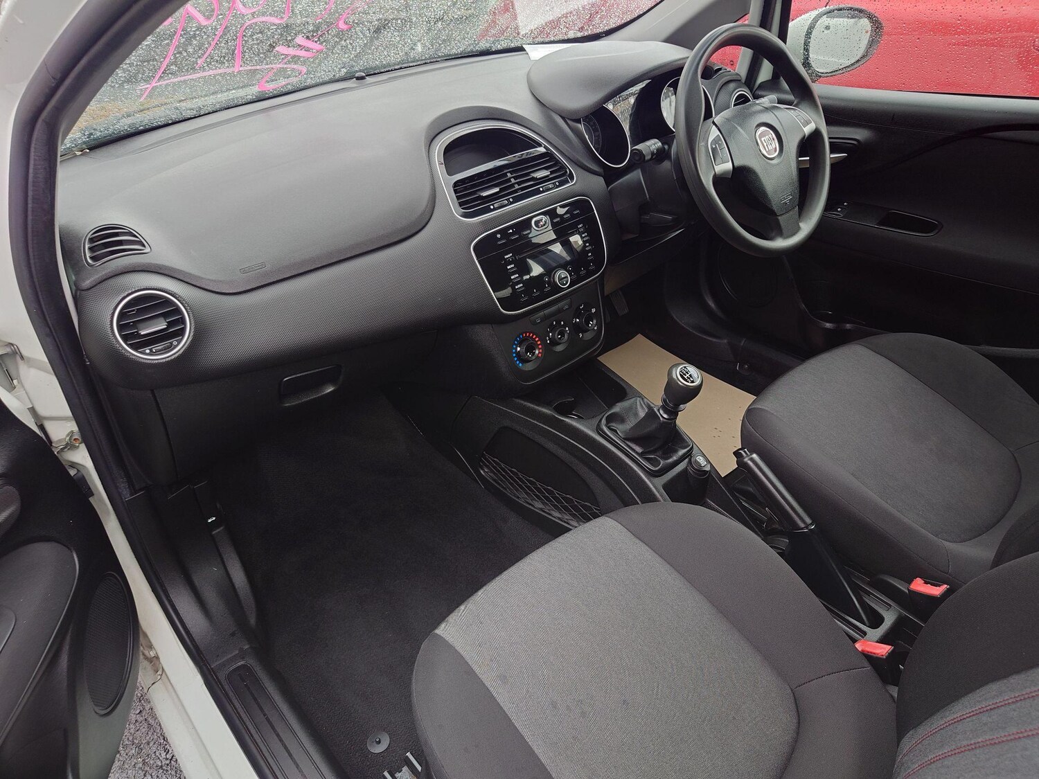 Used Fiat Punto 2013 for sale - 76259804: Photo 14