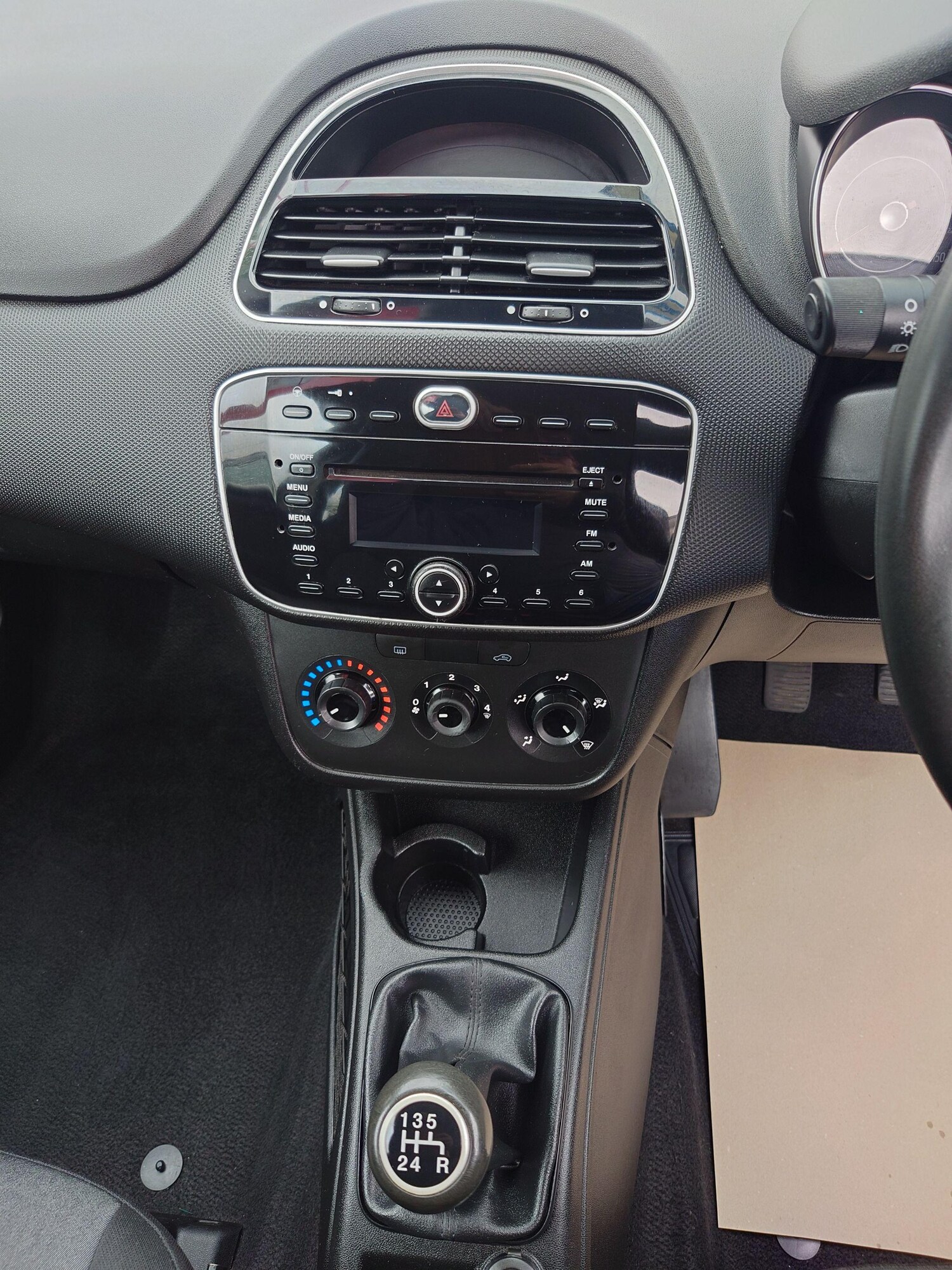 Used Fiat Punto 2013 for sale - 76259804: Photo 18