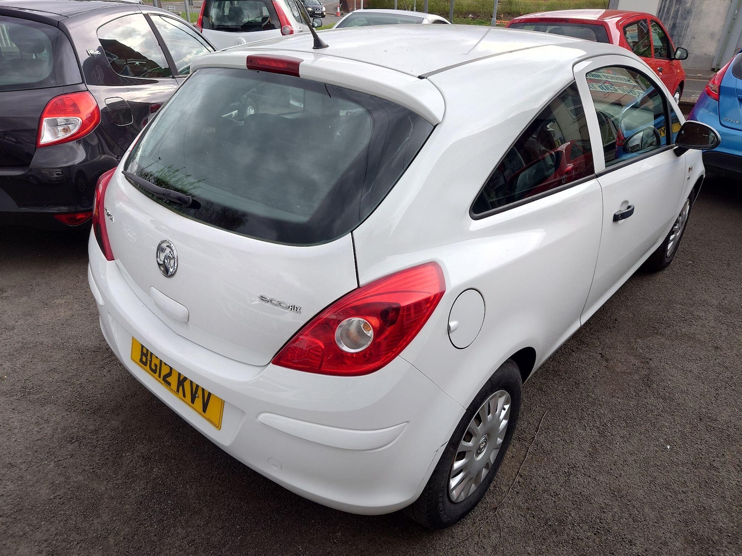 Used Vauxhall Corsa for sale - 78128197: Photo 2
