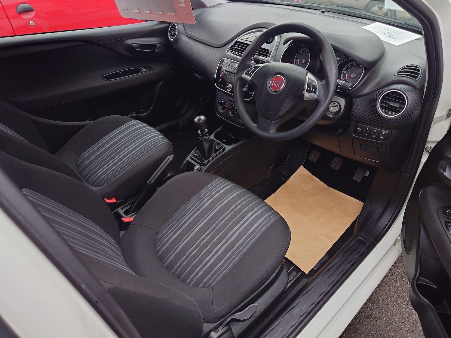 Used Fiat Punto Evo 2011 for sale - 76991419: Photo 12