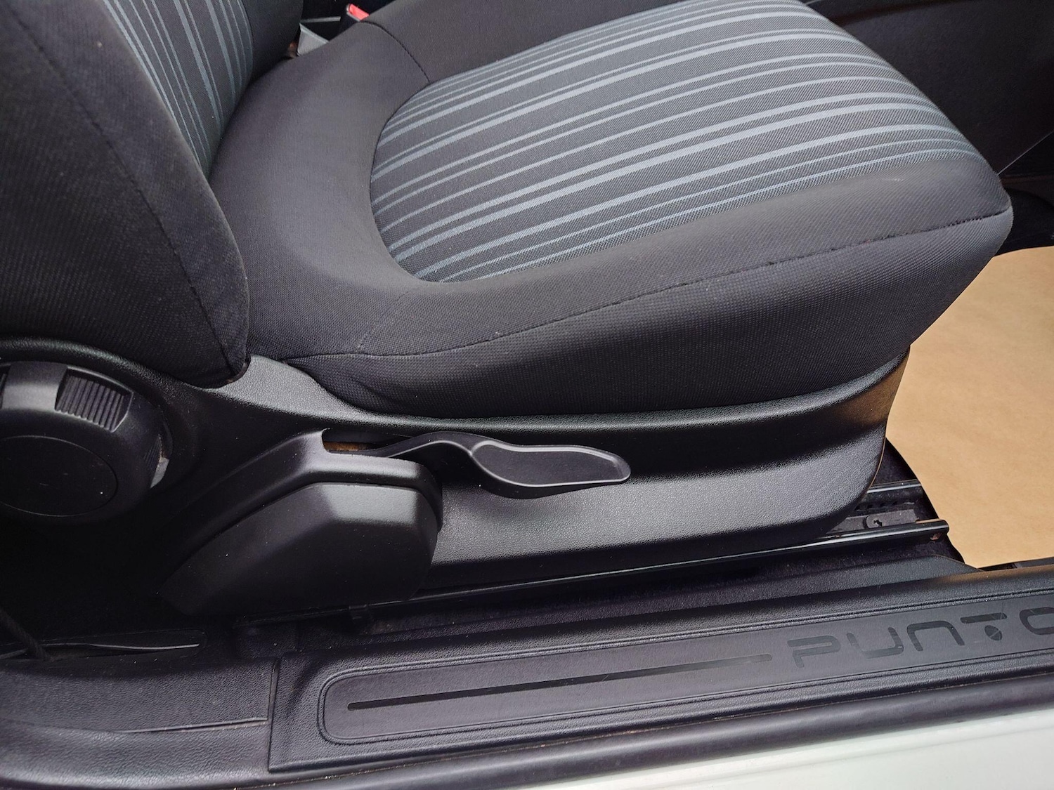 Used Fiat Punto Evo 2011 for sale - 76991419: Photo 22