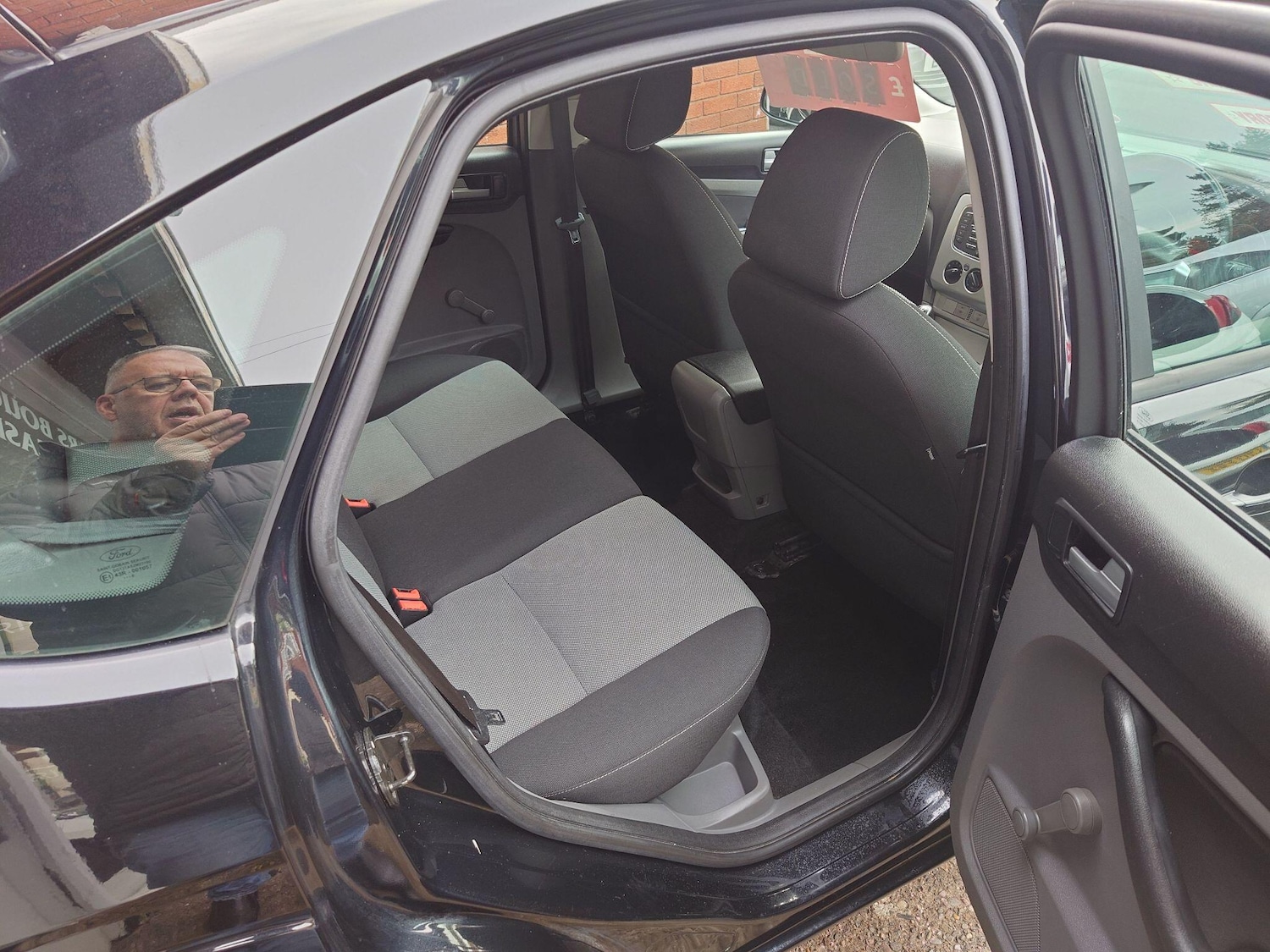 Used Ford Focus 2011 for sale - 76824114: Photo 16