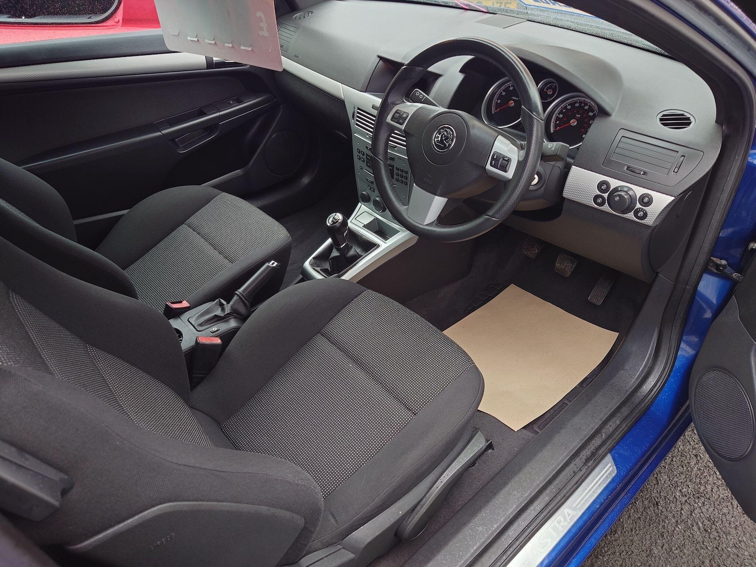 Used Vauxhall Astra 2011 for sale - 76004807: Photo 12