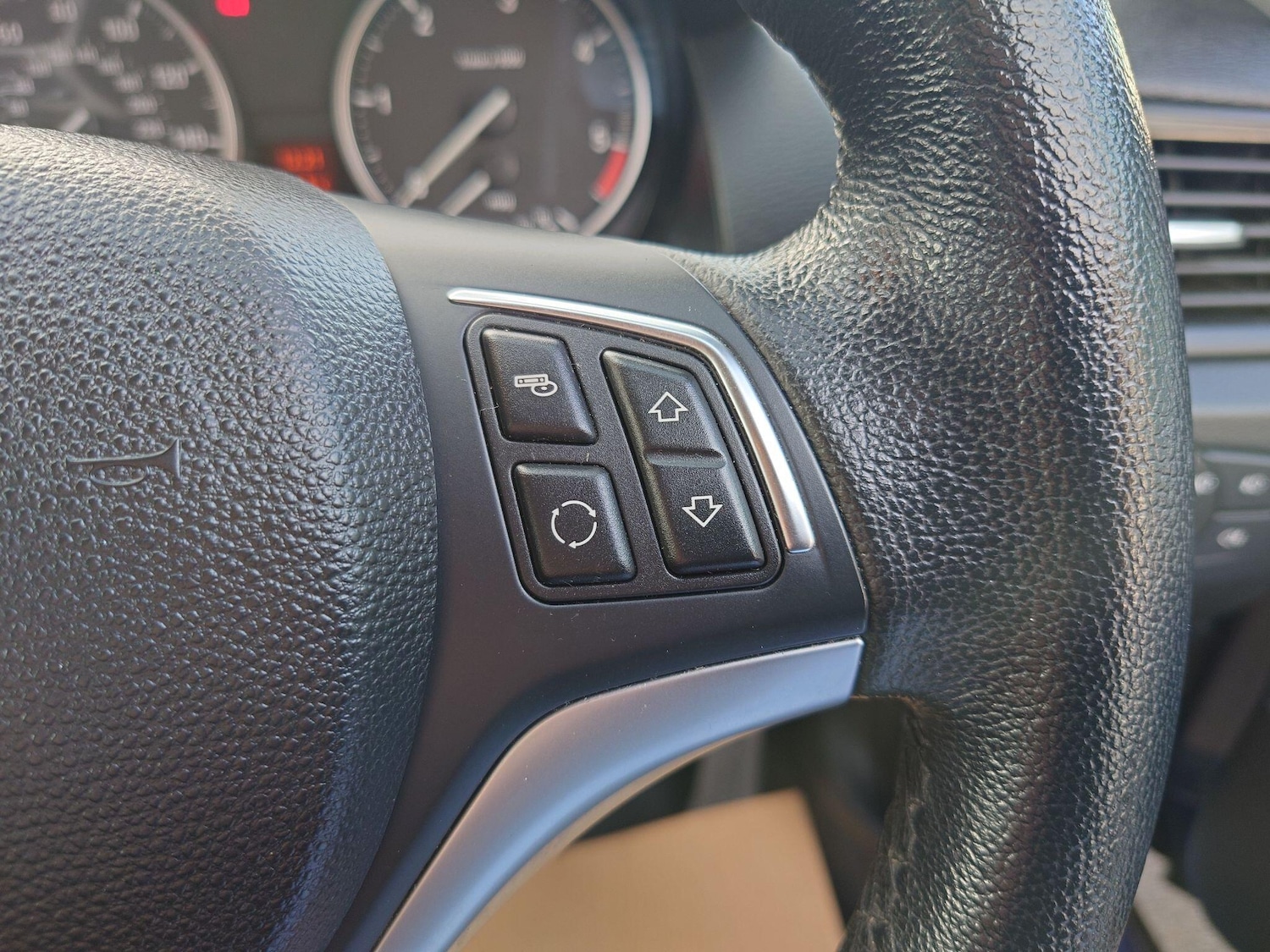 Used BMW X1 2013 for sale - 76824120: Photo 25