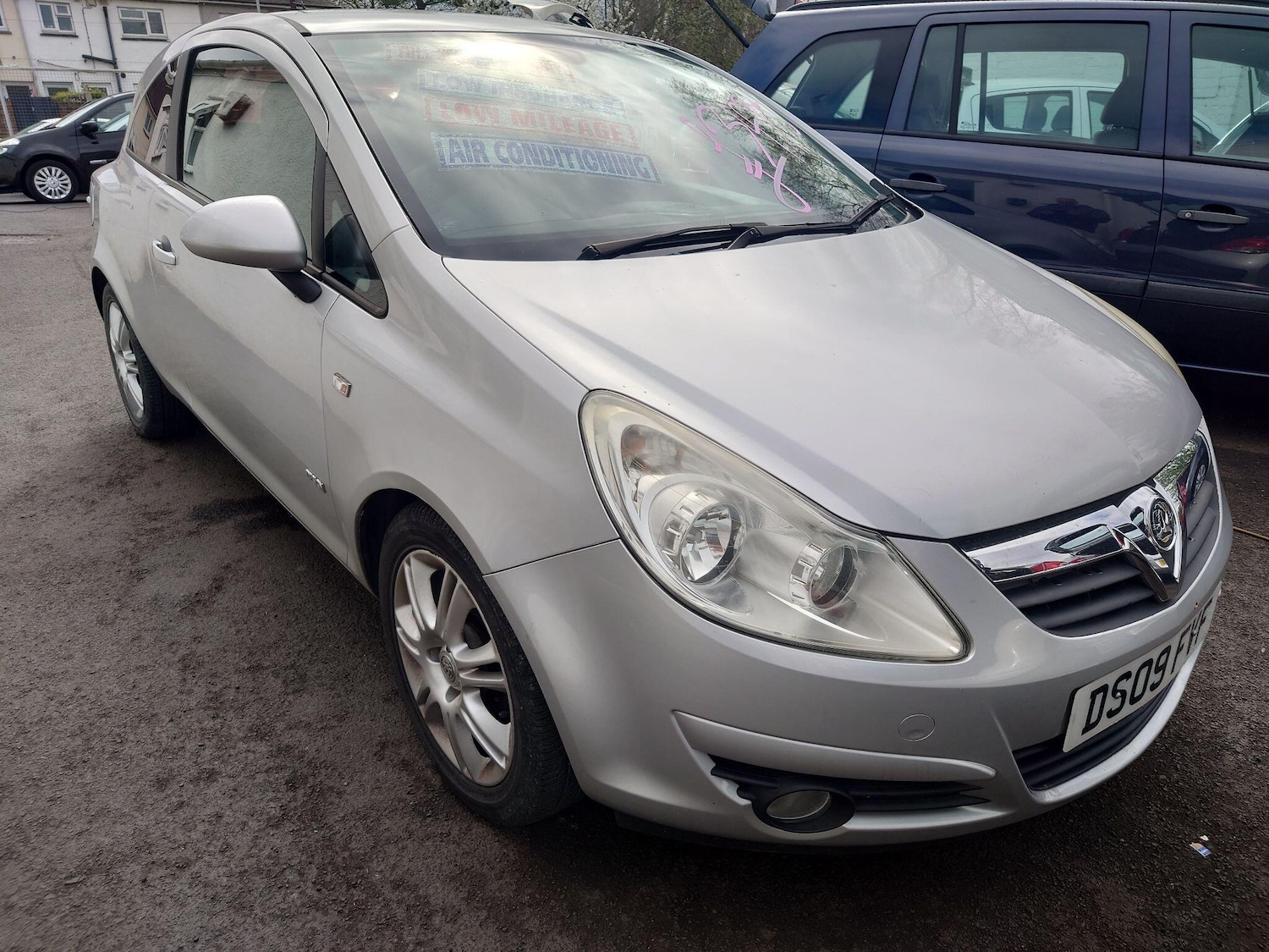 Used Vauxhall Corsa 2009 for sale - 78128019: Photo 4