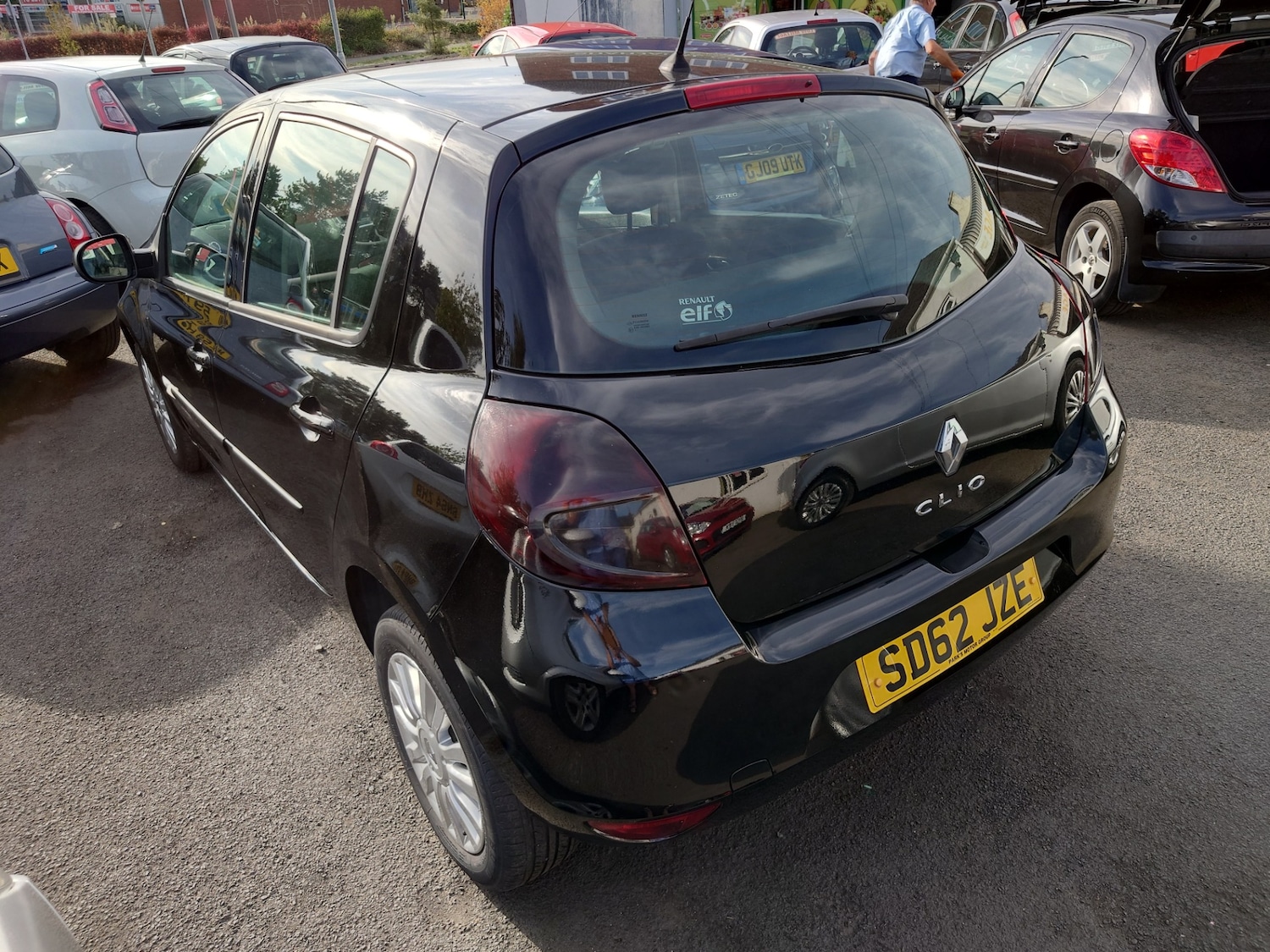 Vehicle 28