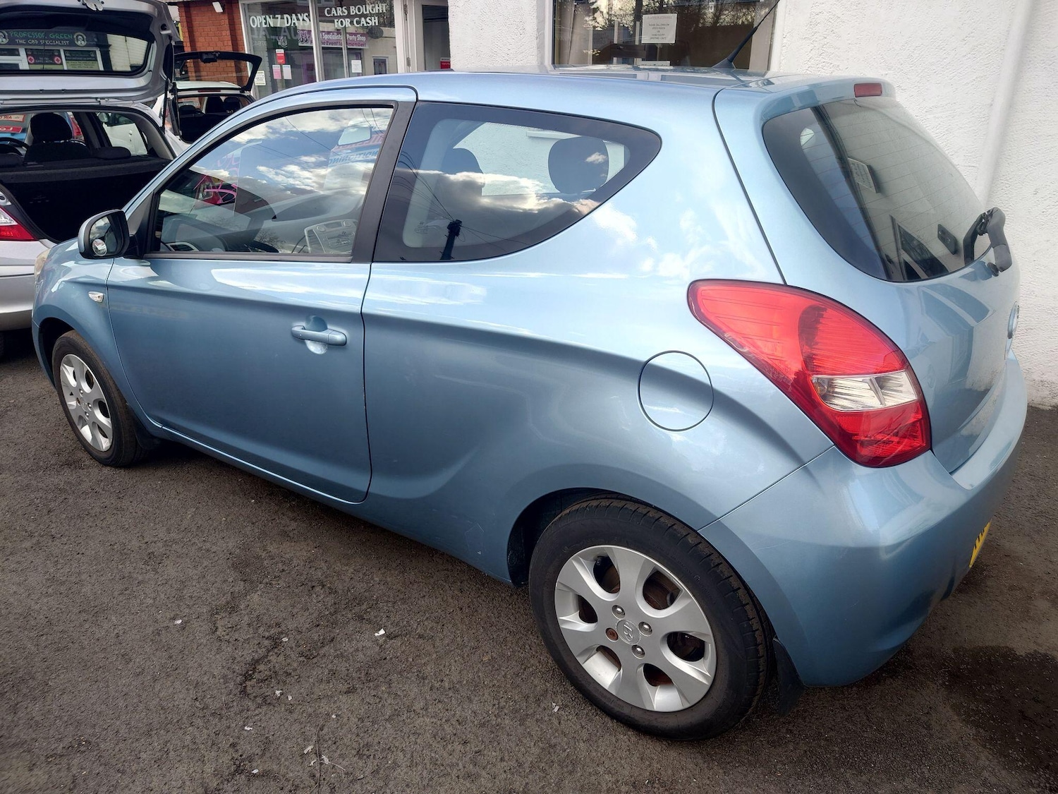 Used Hyundai i20 2010 for sale - 77939653: Photo 12